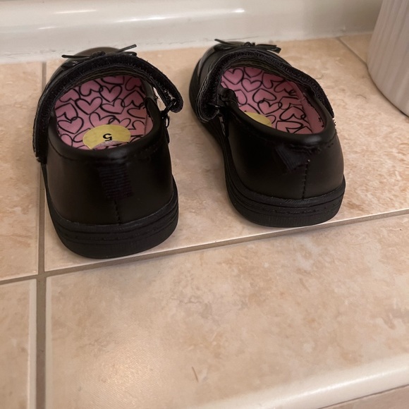 Carters 5T Black dress shoe - Picture 3 of 4